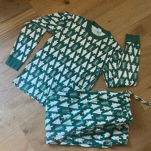 Hanna Andersson Organic Cotton Christmas Pajama Set – Women’s Small – Green Tree